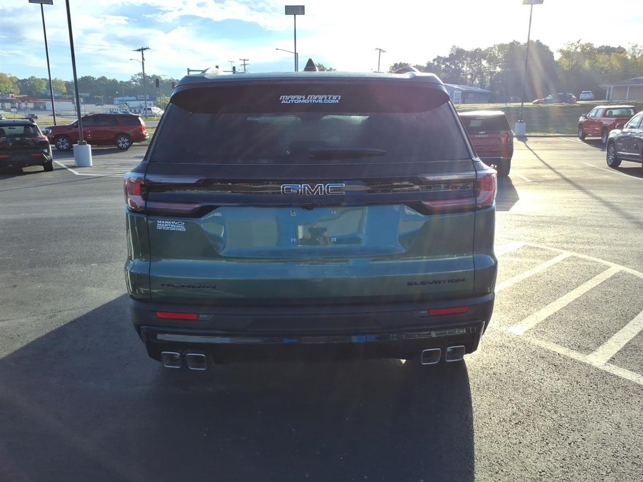 GMC Acadia FWD 4dr Elevation 2027