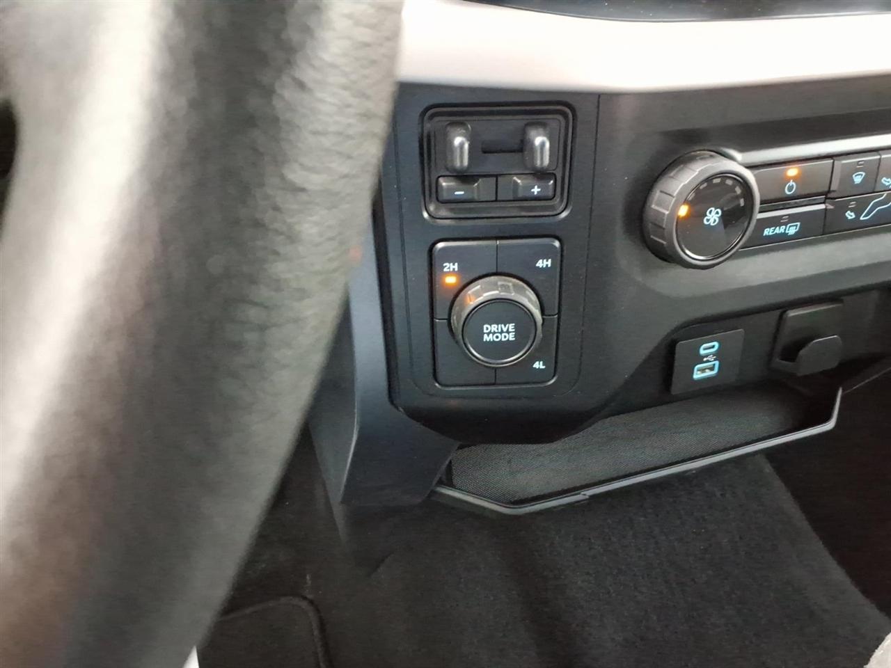 Ford F-150 King Ranch 4WD SuperCrew 5.5' Box 2023