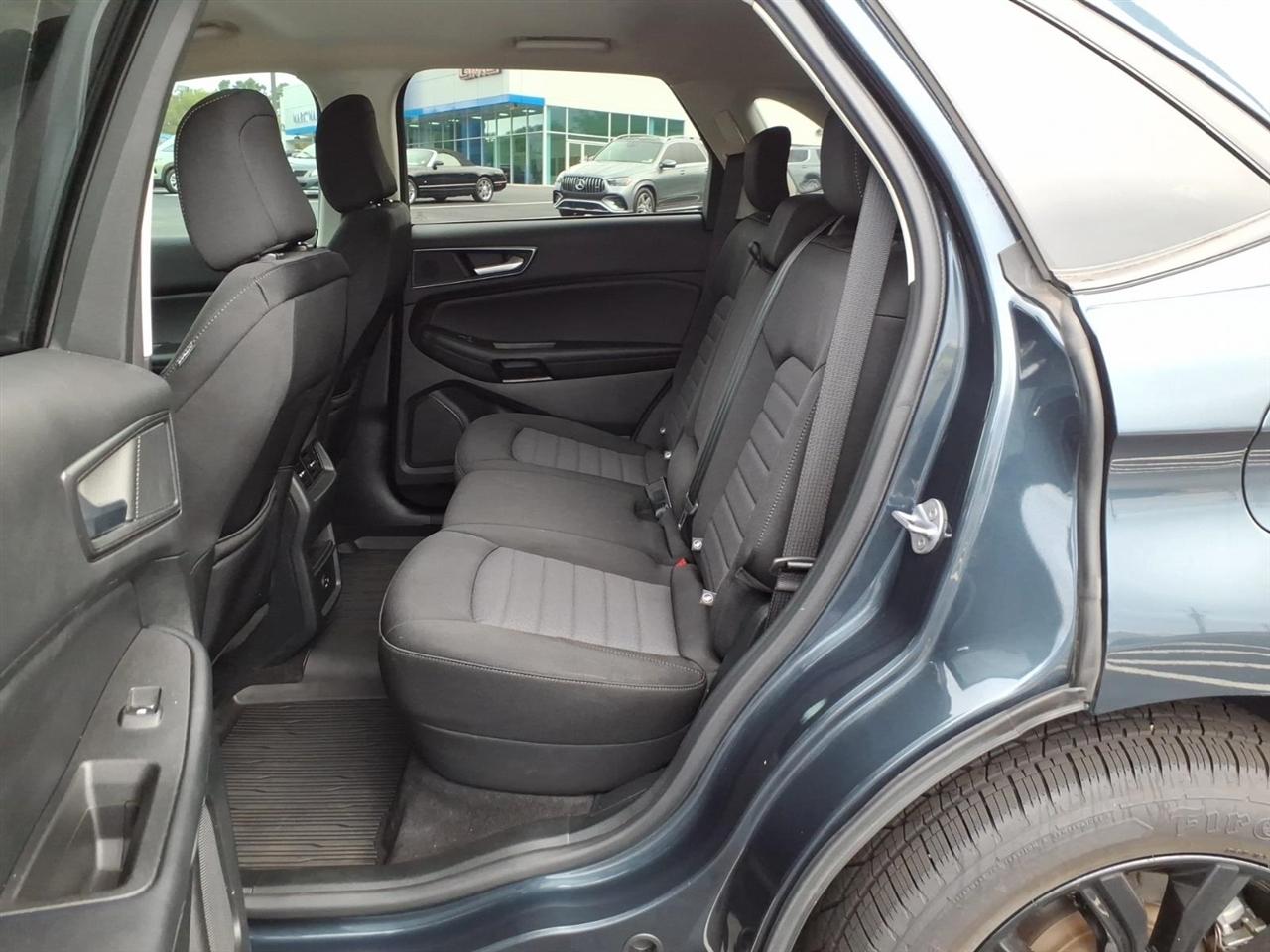 Ford Edge SE AWD 2022