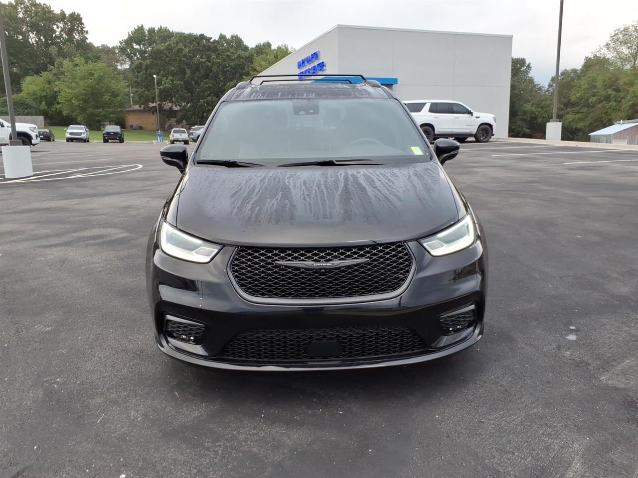 Chrysler Pacifica Limited FWD 2025