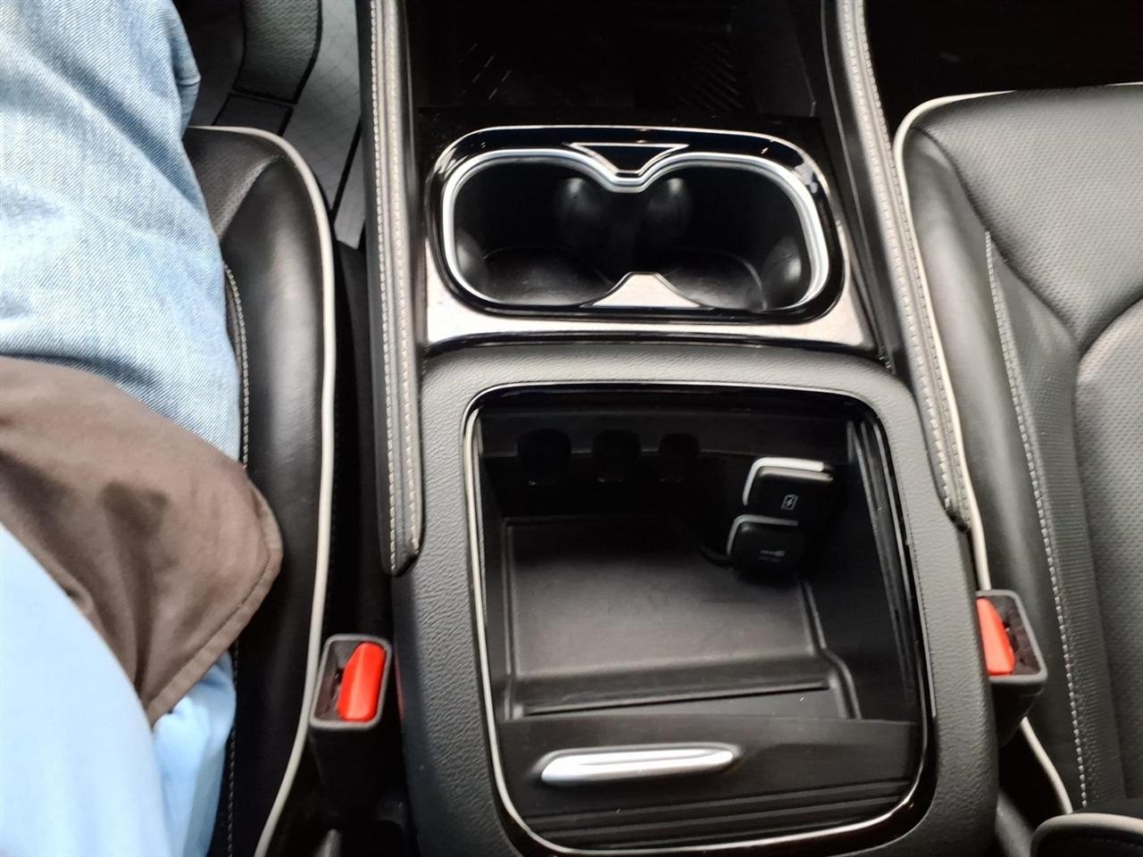 Chrysler Pacifica Limited FWD 2025