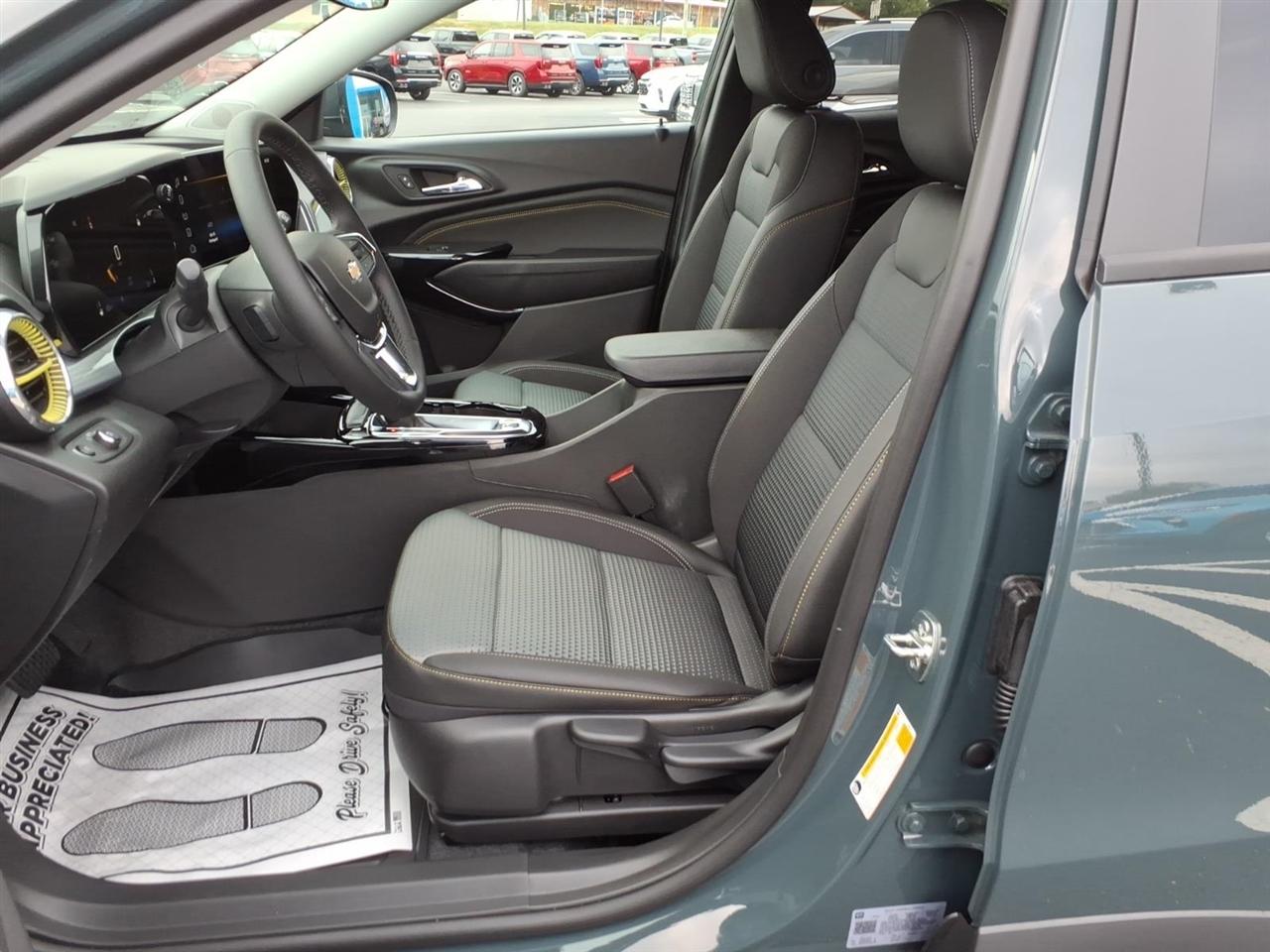 Chevrolet Trax FWD 4dr LT 2026