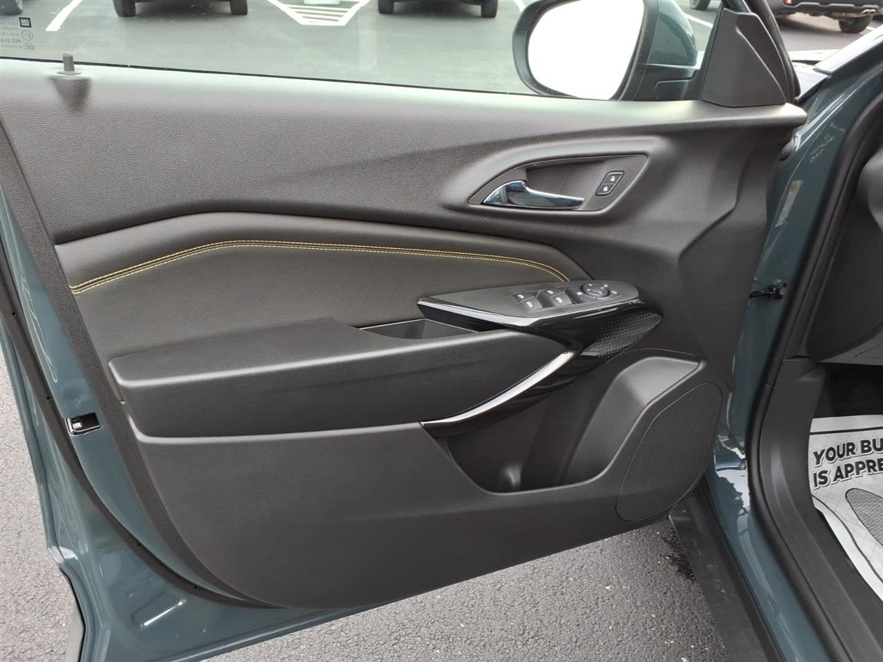 Chevrolet Trax FWD 4dr LT 2026