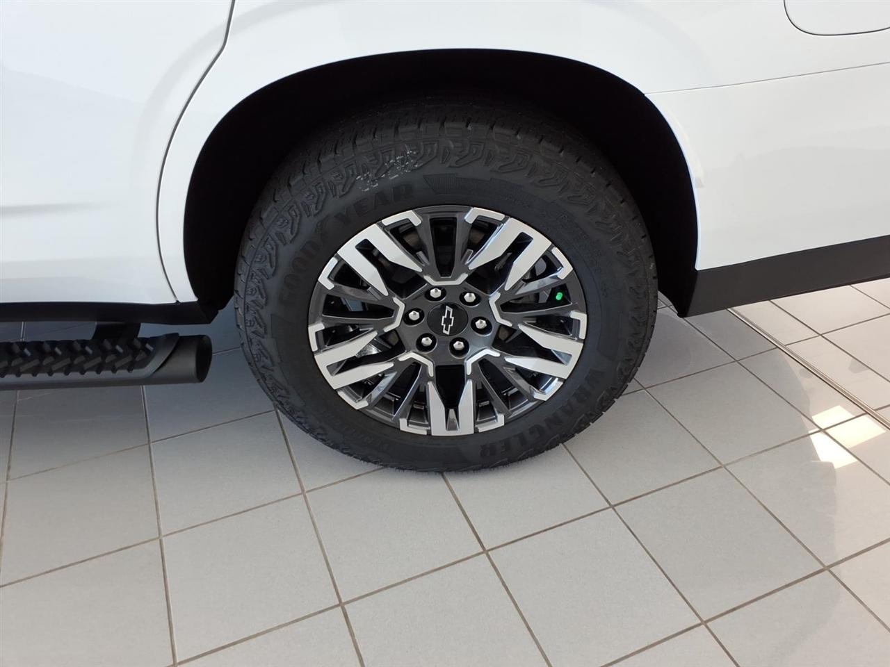 Chevrolet Tahoe 4WD 4dr Z71 2026