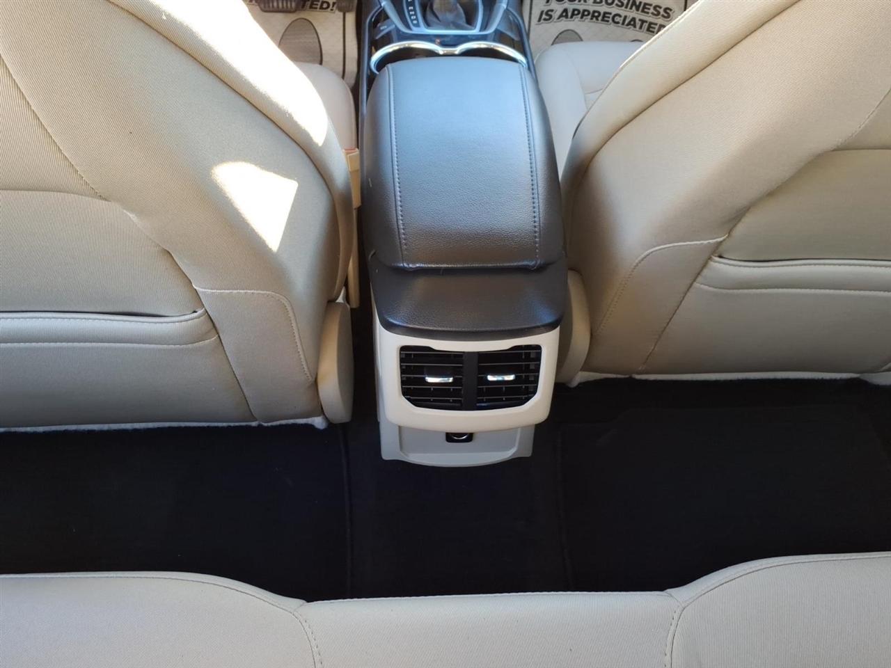 Ford Fusion 4dr Sdn SE FWD 2014