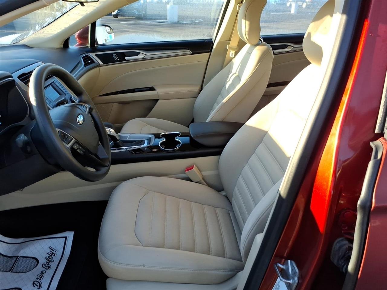 Ford Fusion 4dr Sdn SE FWD 2014