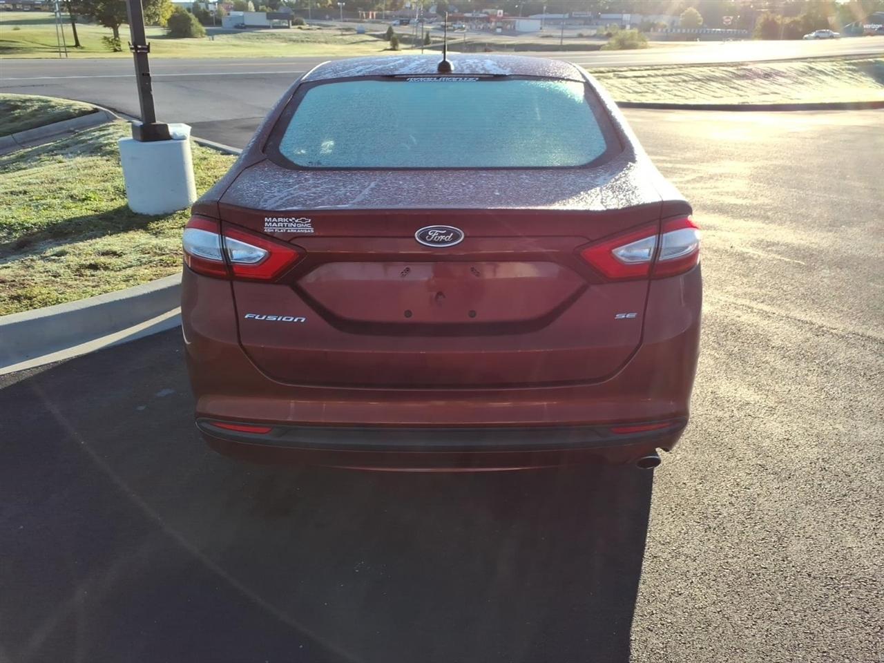 Ford Fusion 4dr Sdn SE FWD 2014