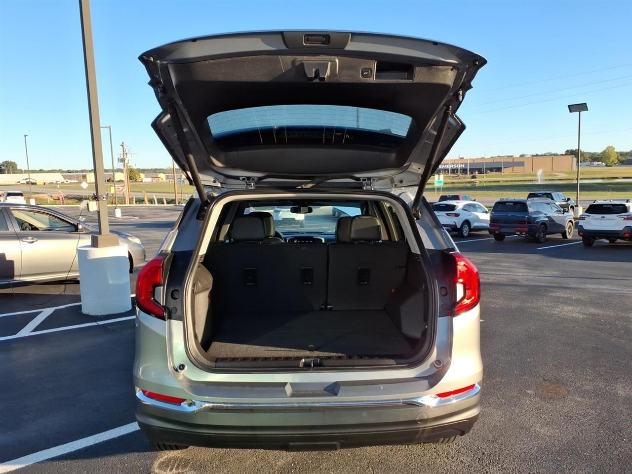 GMC Terrain FWD 4dr SLT 2023