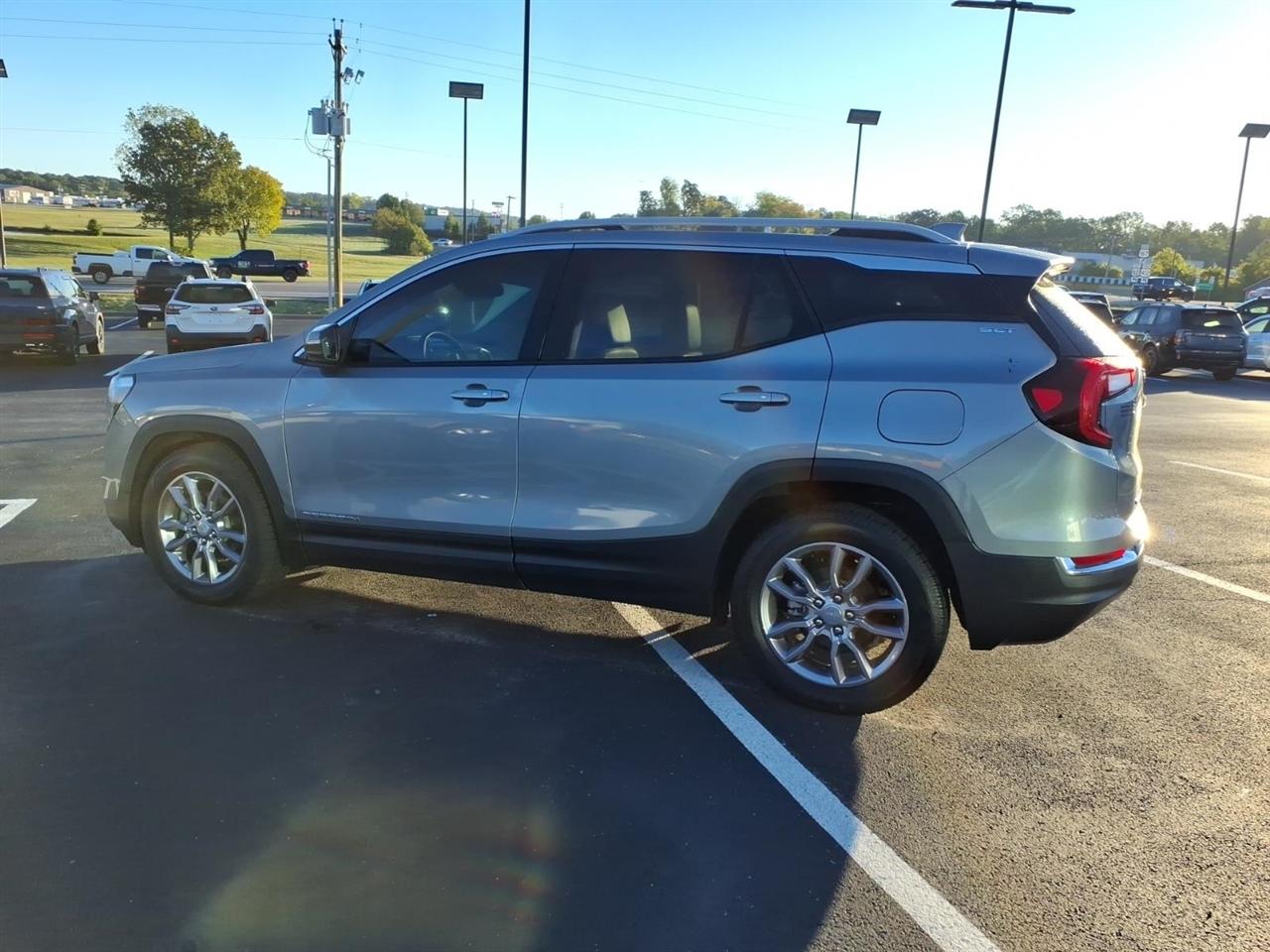 GMC Terrain FWD 4dr SLT 2023