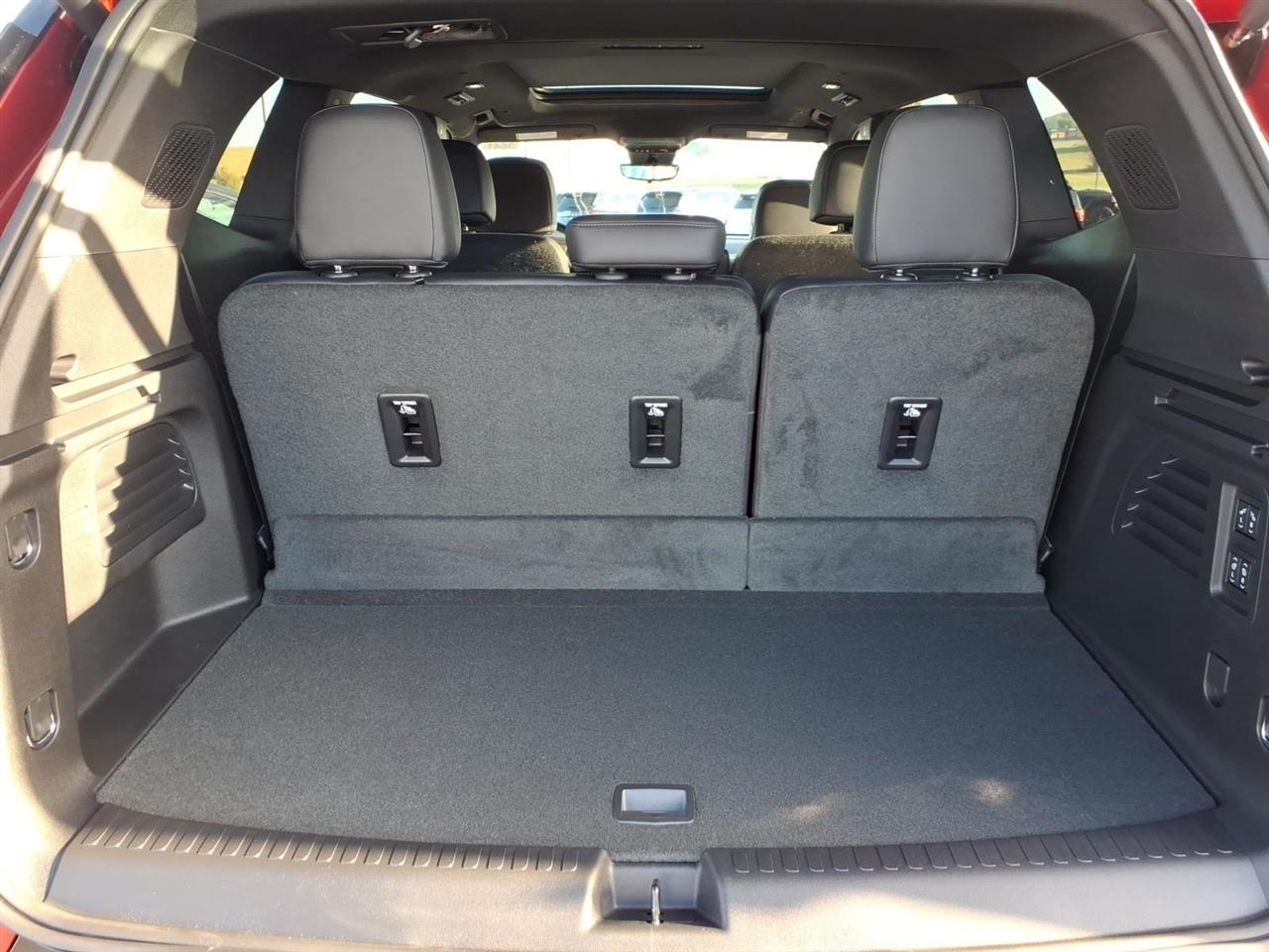 GMC Acadia AWD 4dr Denali 2027