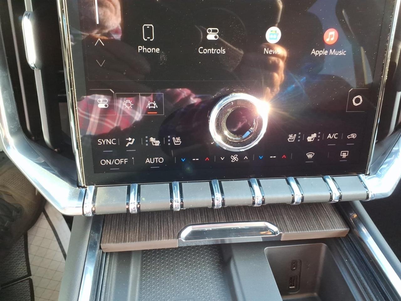GMC Acadia AWD 4dr Denali 2027