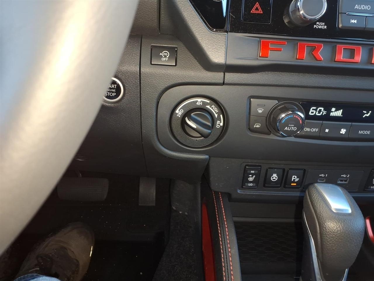 Nissan Frontier Crew Cab 4x4 PRO-4X 2025