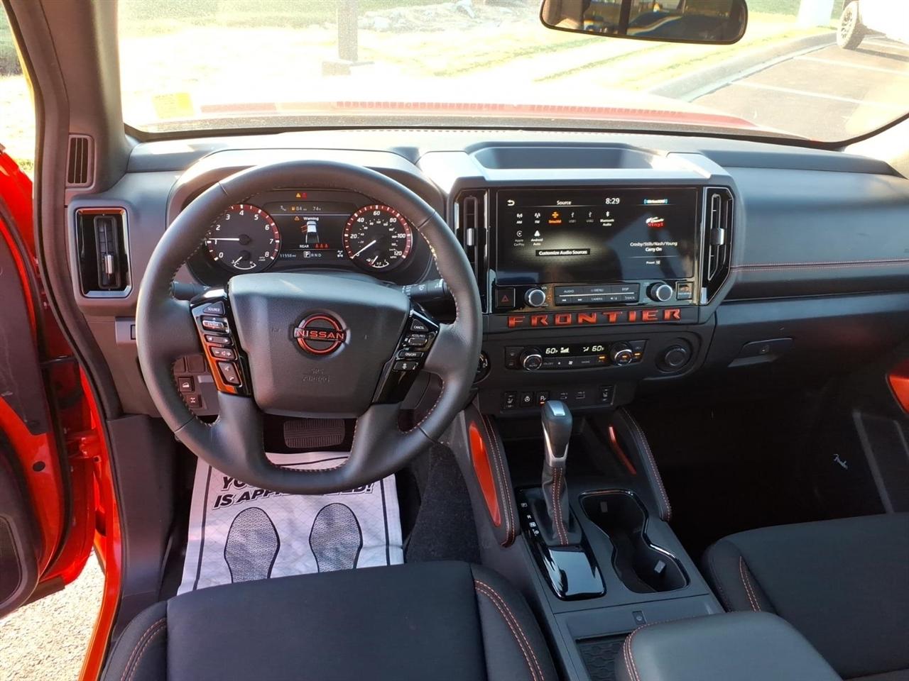 Nissan Frontier Crew Cab 4x4 PRO-4X 2025