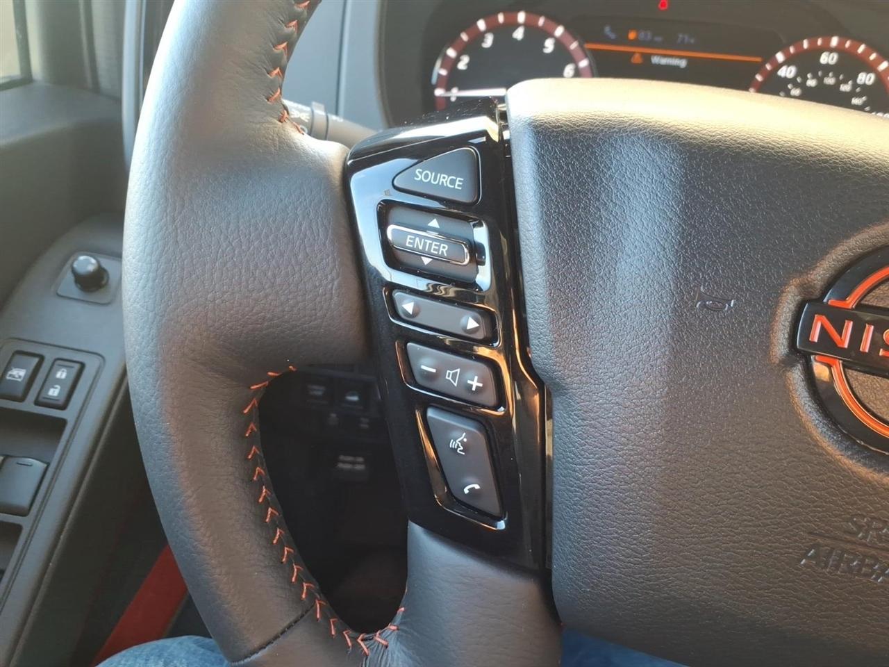 Nissan Frontier Crew Cab 4x4 PRO-4X 2025