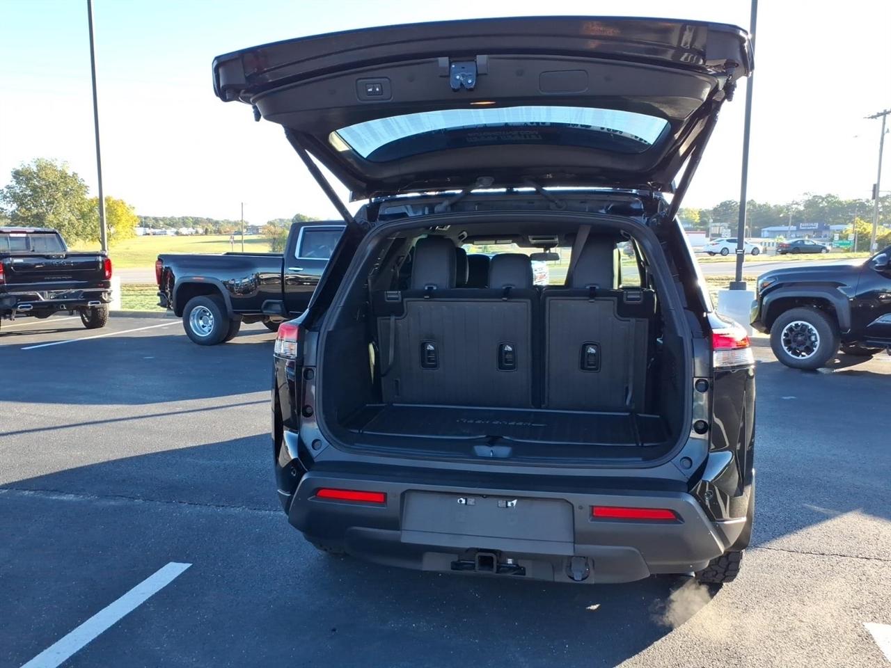 Nissan Pathfinder Rock Creek 4WD 2025