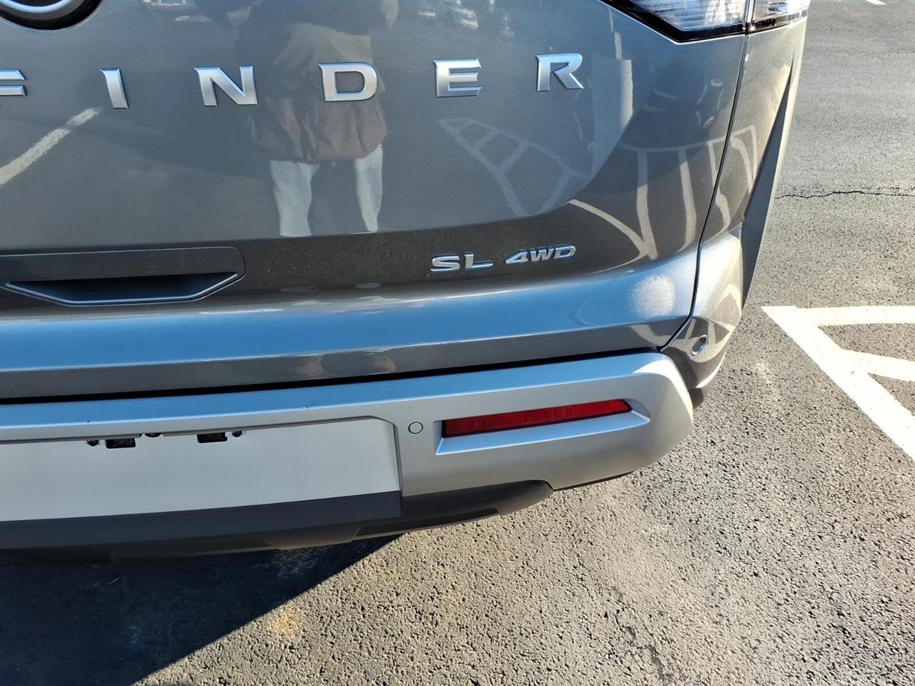 Nissan Pathfinder SL 4WD 2025
