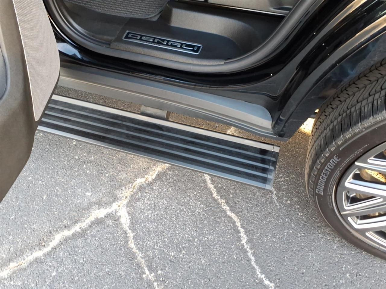 GMC Yukon 4WD 4dr Denali Ultimate 2026