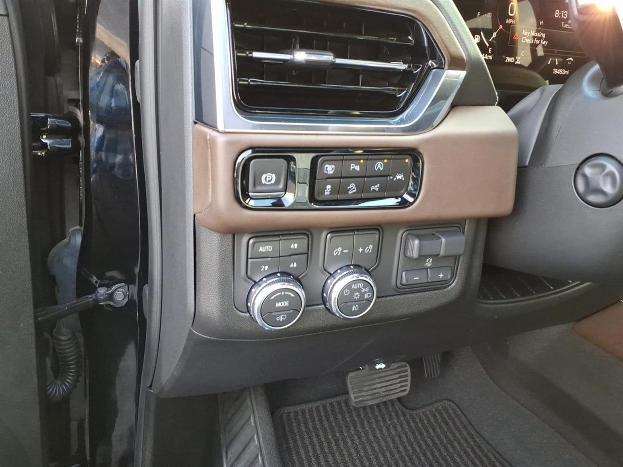 GMC Yukon 4WD 4dr Denali Ultimate 2026