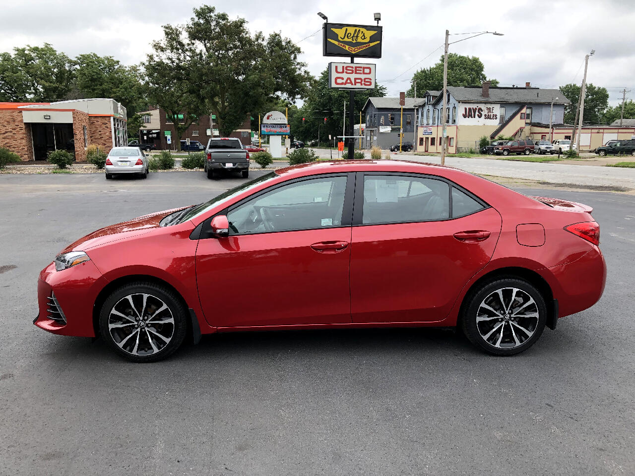 Used 2017 Toyota Corolla SE CVT for Sale in Davenport IA 52802 Jeff's ...