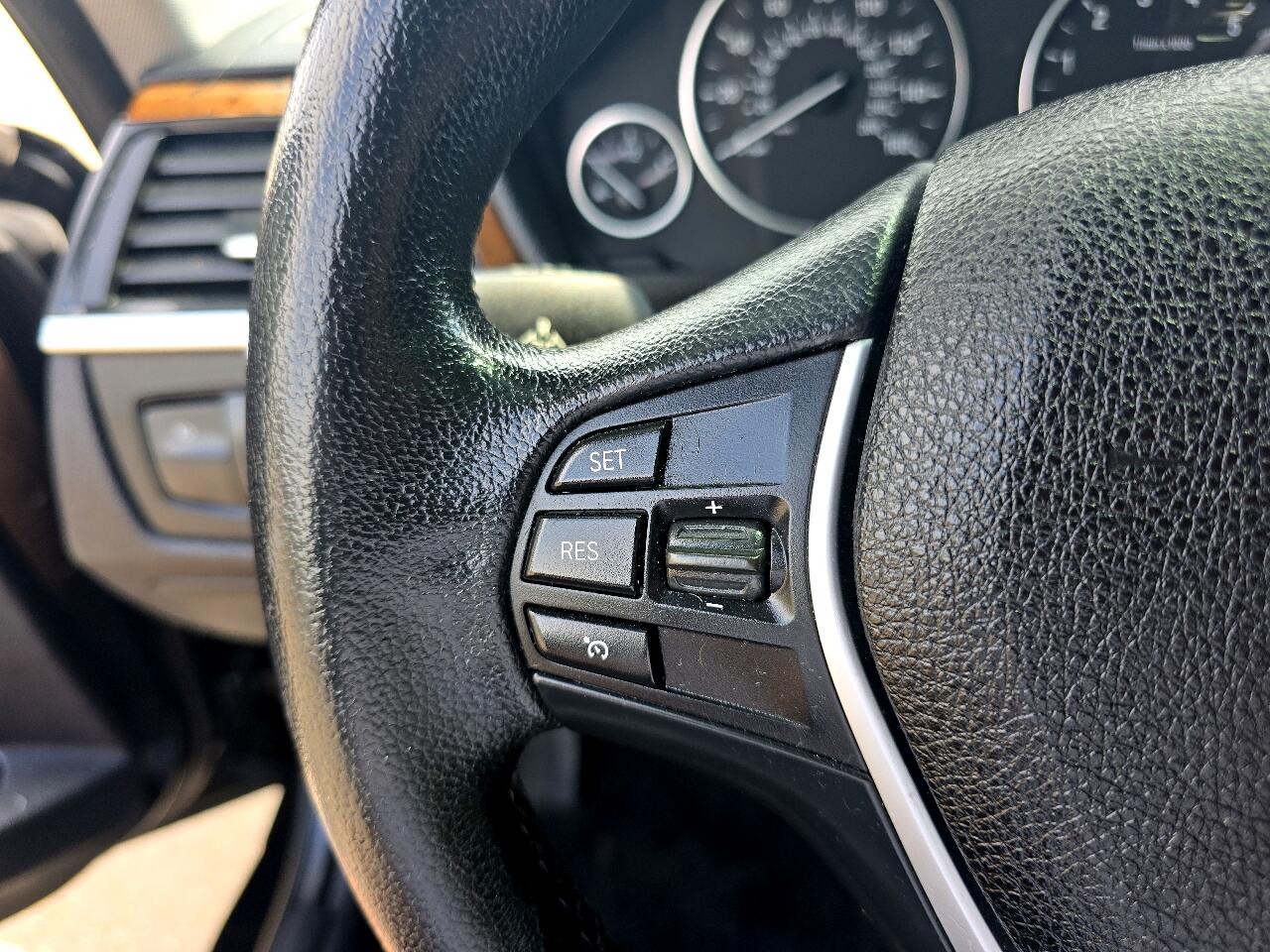 BMW 3-Series 328i xDrive Sedan 2014 BMW 3-Series 328i xDrive Sedan 2014