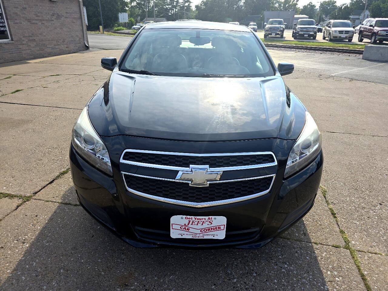 2013 Chevrolet Malibu 1LT photo 2