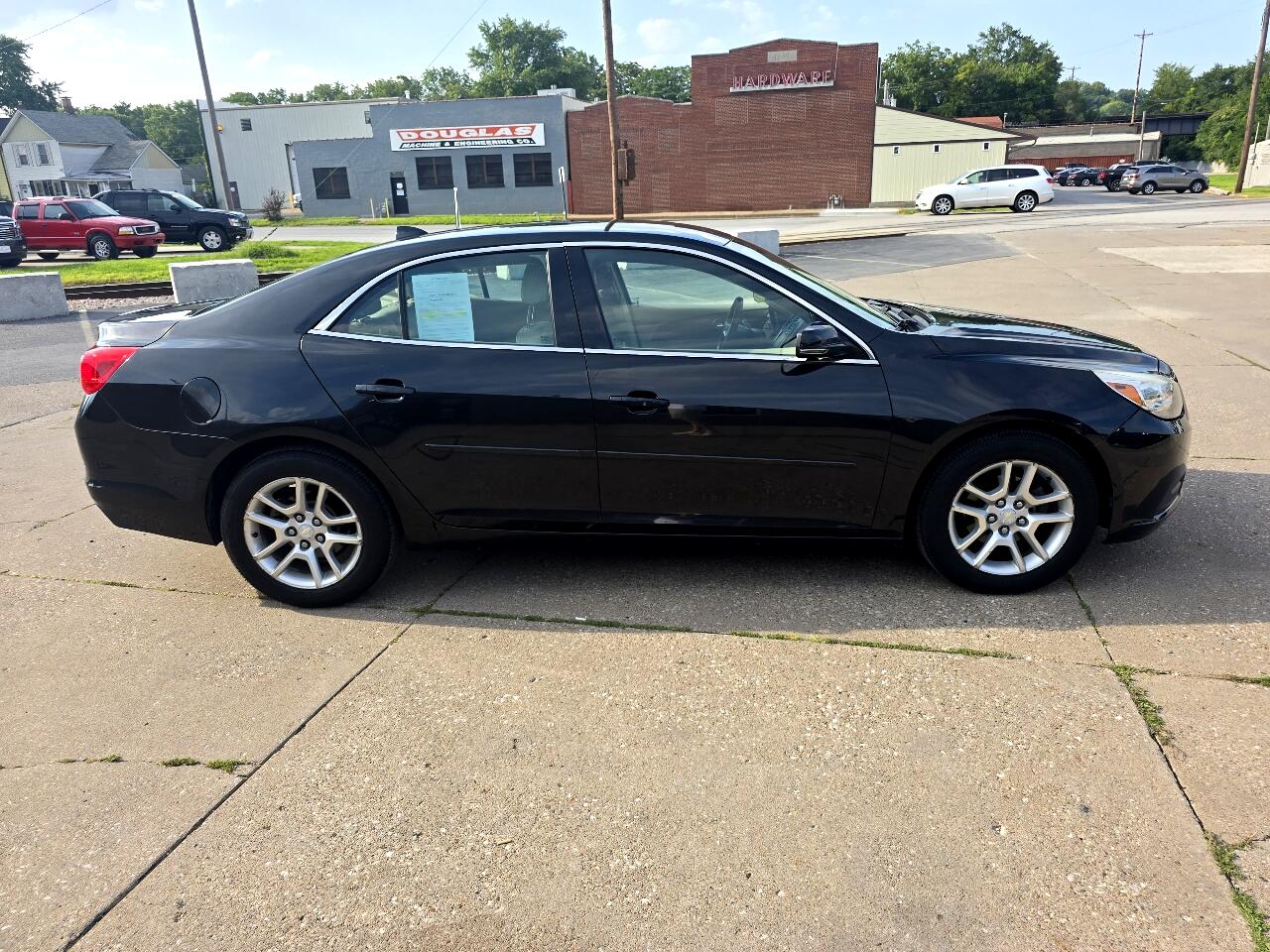 2013 Chevrolet Malibu 1LT photo 3