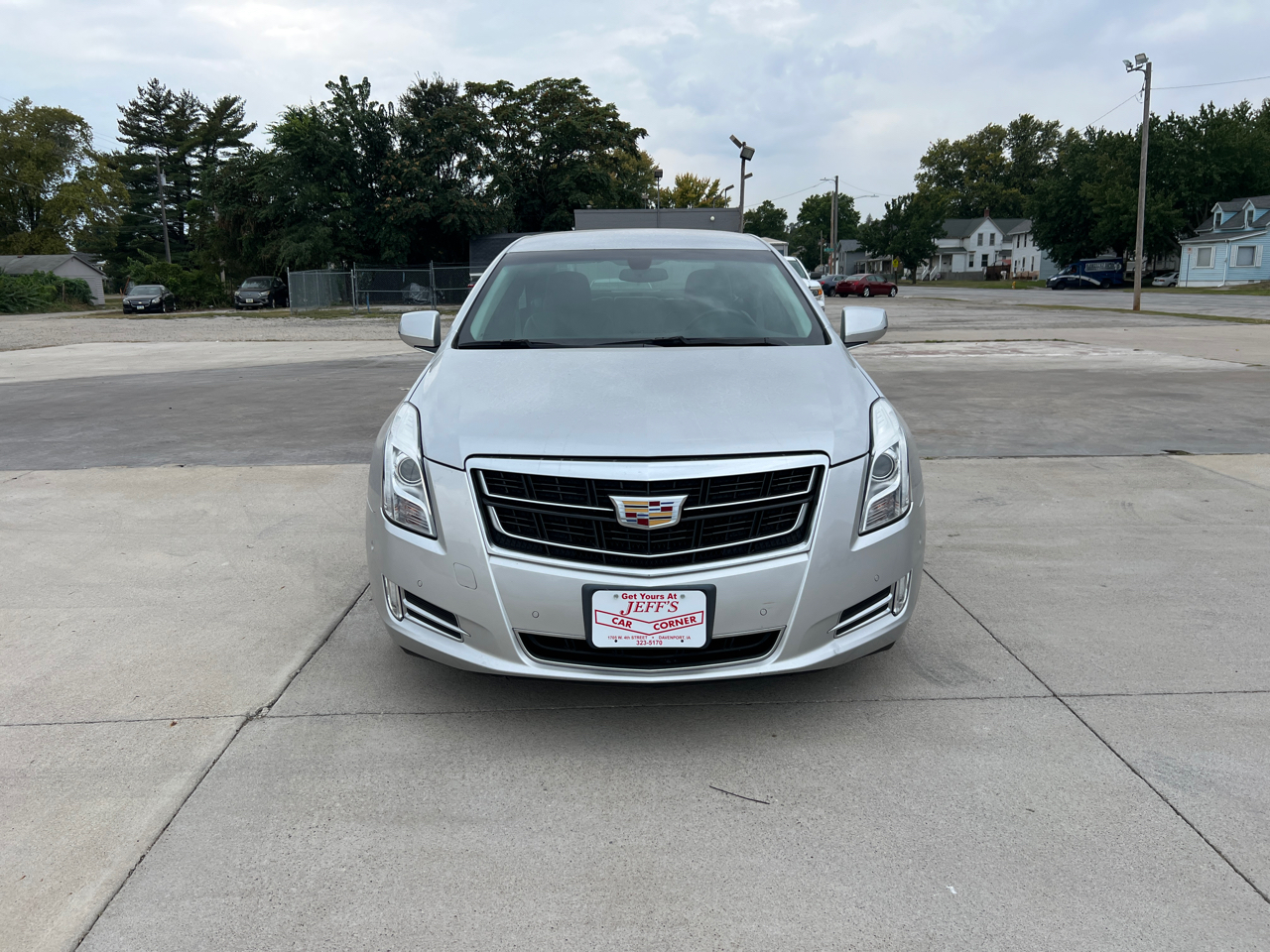 2016 Cadillac XTS Luxury photo 3