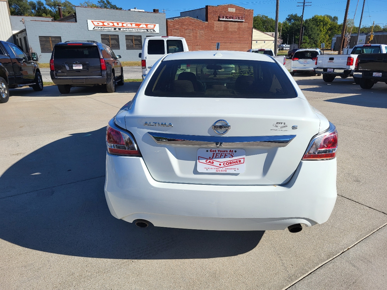 2015 Nissan Altima 2.5 photo 3