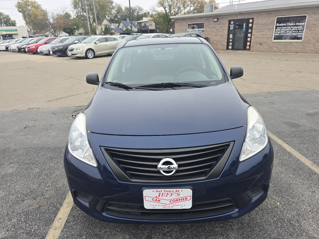 Nissan Versa 1.6 SV Sedan 2014 Nissan Versa 1.6 SV Sedan 2014