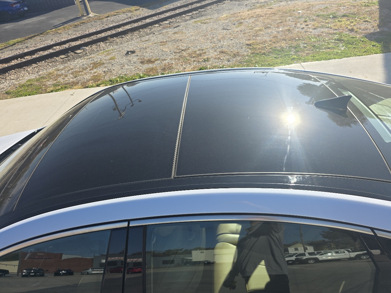 2015 Hyundai Genesis 3.8 photo 2