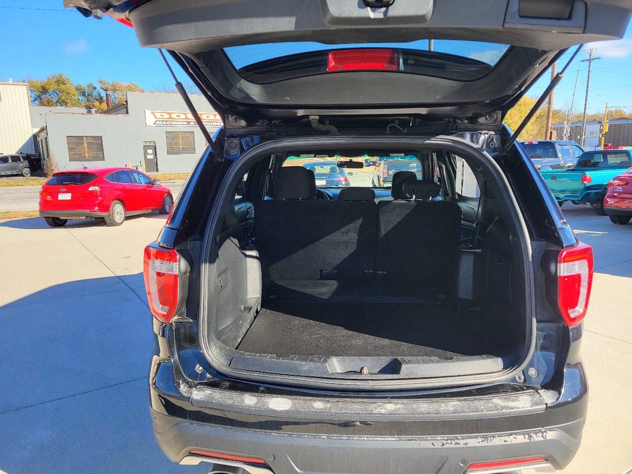 2018 Ford Explorer XLT photo 4