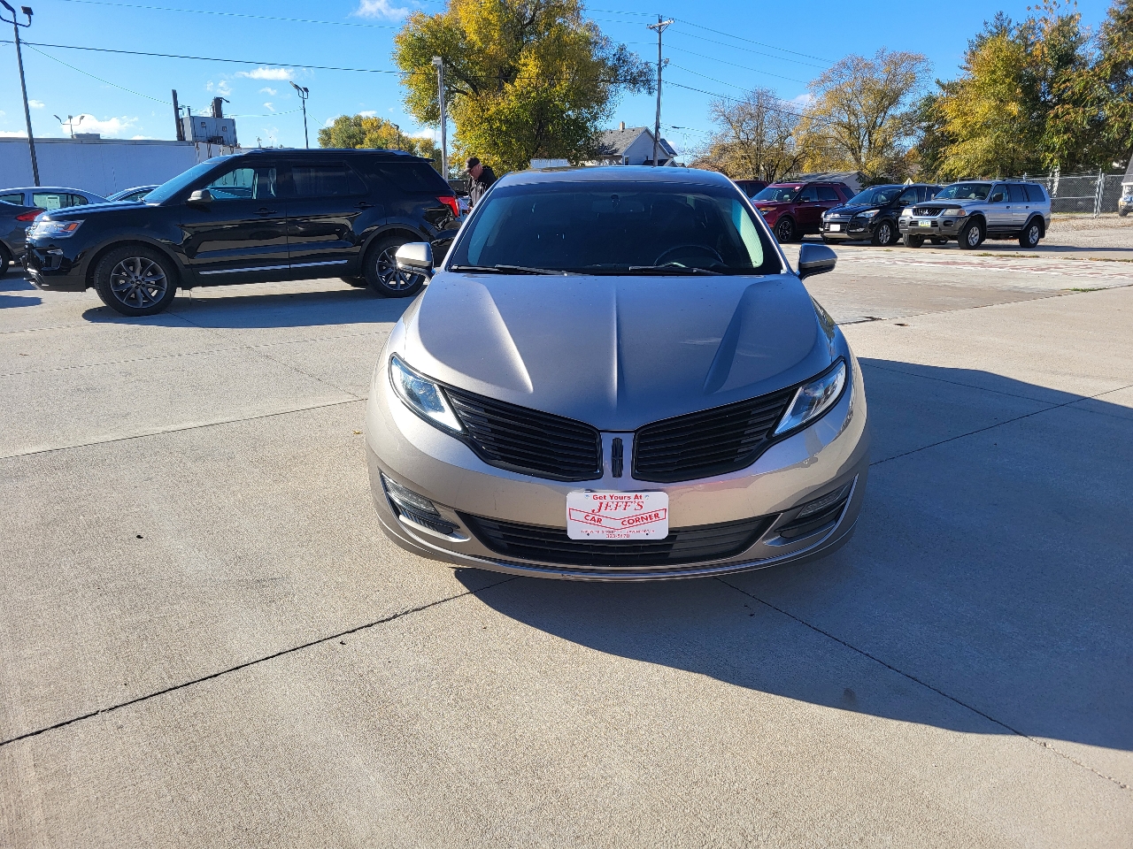 2015 Lincoln MKZ photo 2