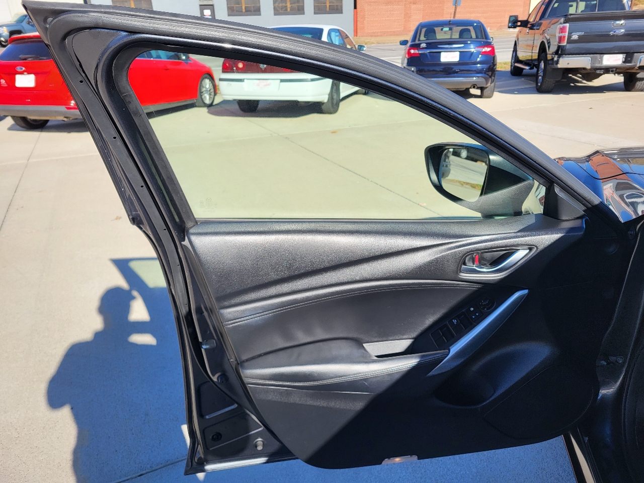 2014 Mazda Mazda6 Touring photo 4