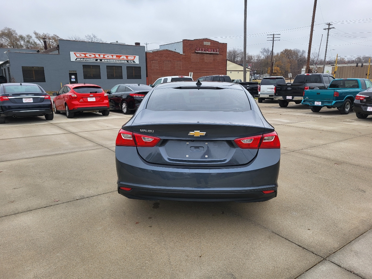 2021 Chevrolet Malibu LS photo 3