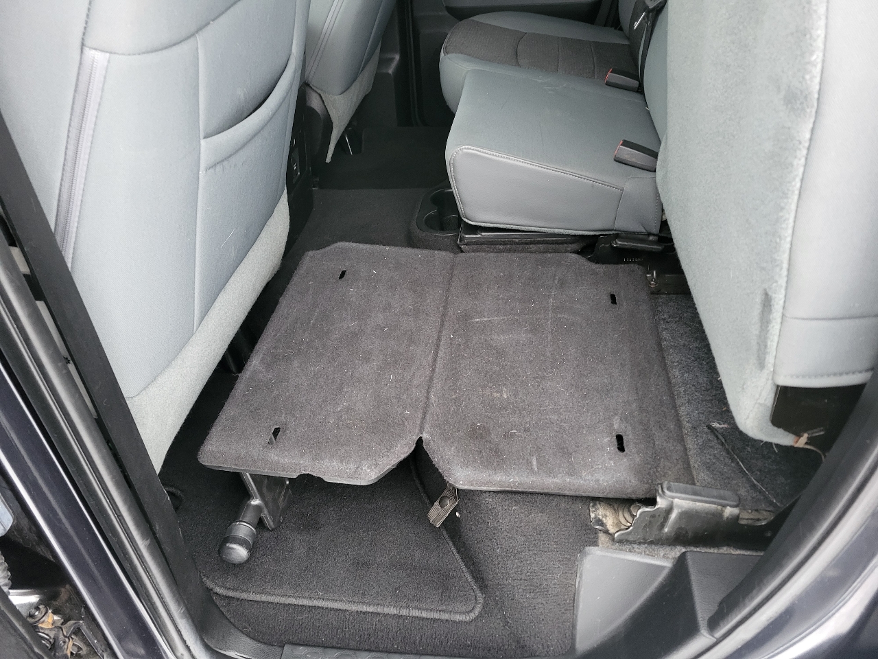 RAM 1500 SLT Quad Cab 4WD 2013