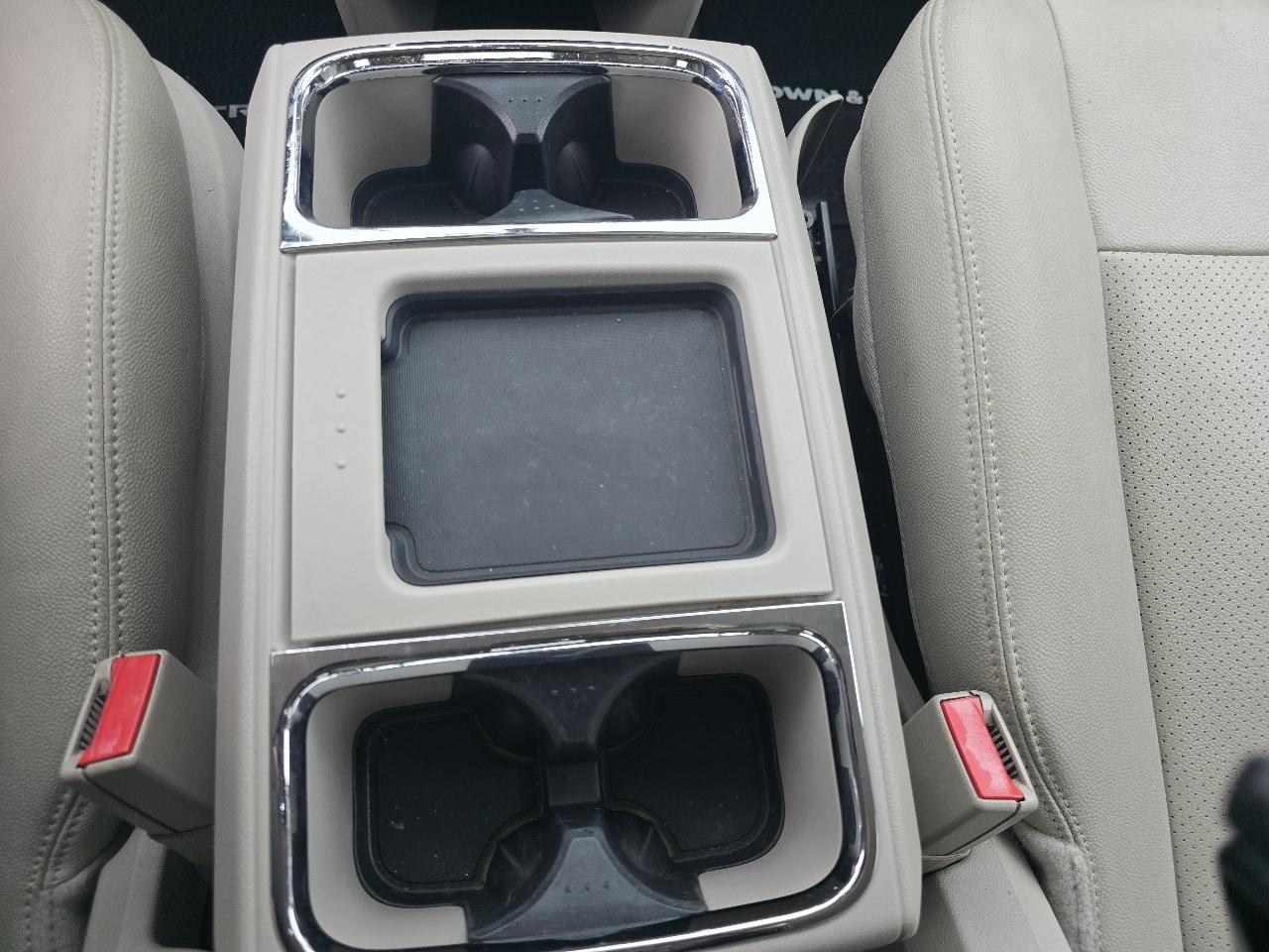 Chrysler Town & Country Touring-L 2016