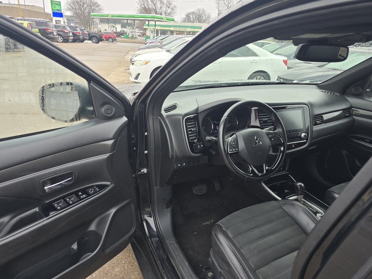 Mitsubishi Outlander SEL 2WD 2020