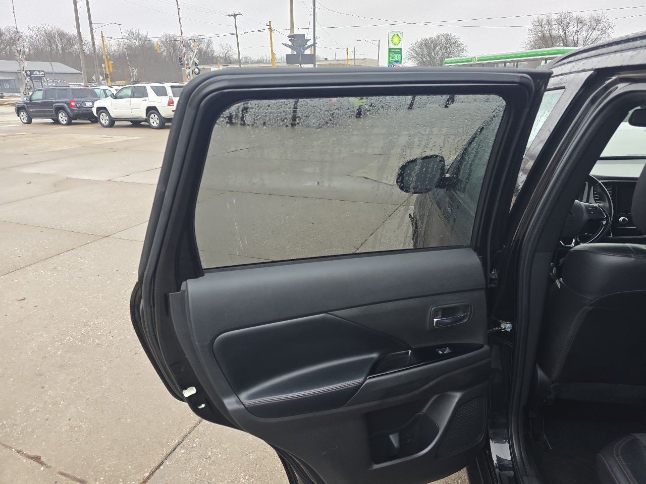 Mitsubishi Outlander SEL 2WD 2020