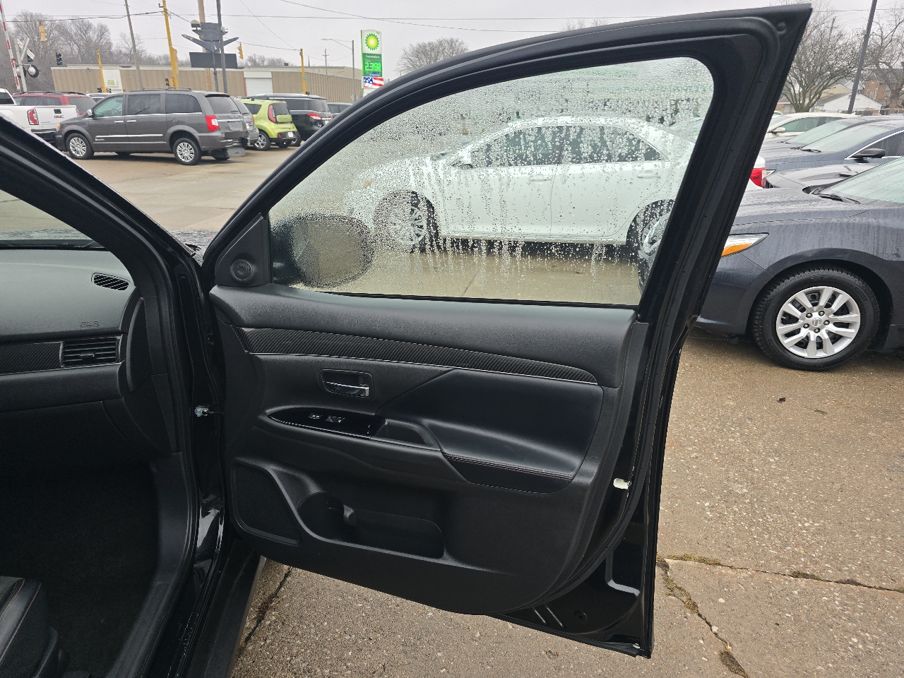 Mitsubishi Outlander SEL 2WD 2020