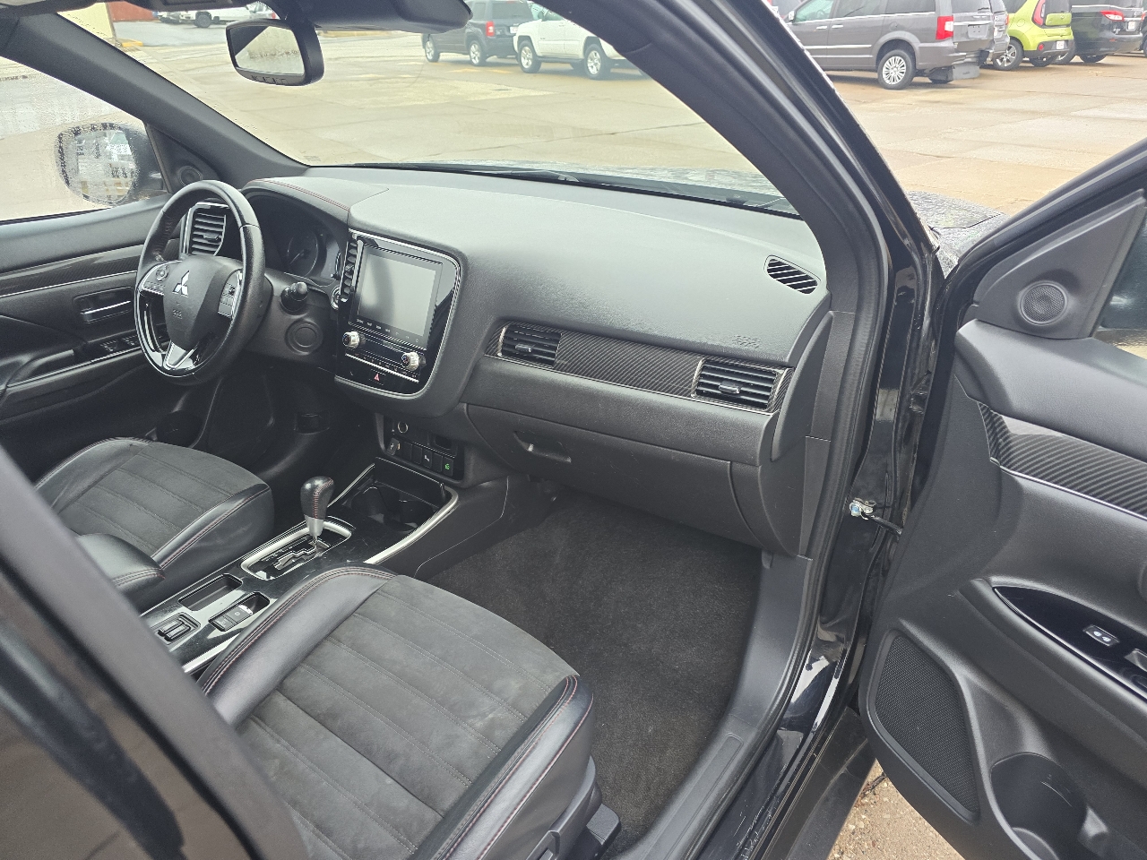 Mitsubishi Outlander SEL 2WD 2020