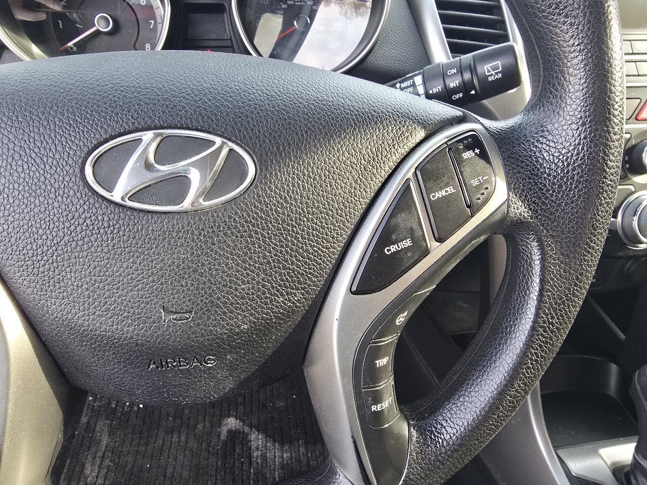 Hyundai Elantra GT A/T 2013