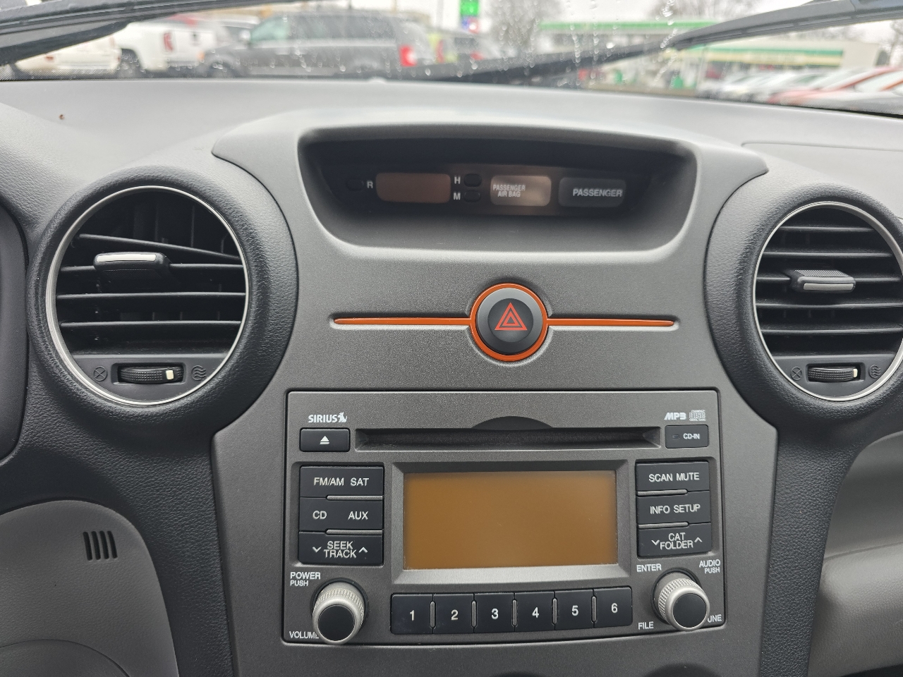 Kia Rondo LX 2009