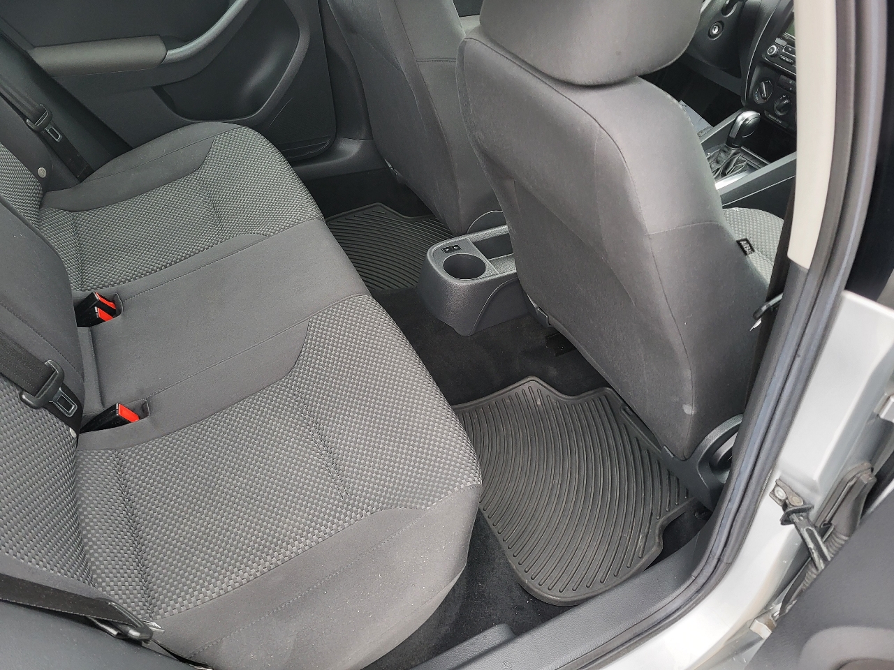 Volkswagen Jetta S 2011