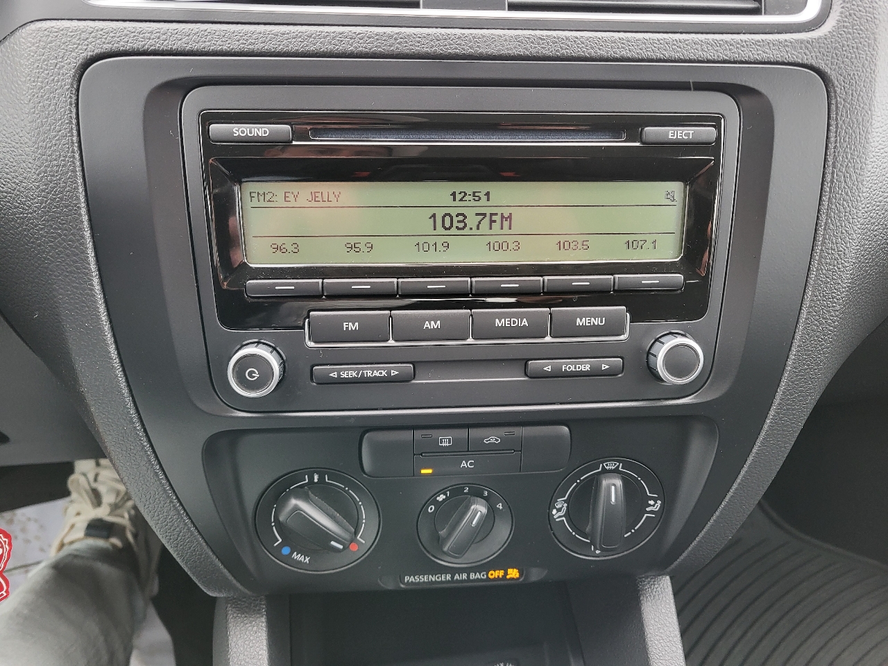 Volkswagen Jetta S 2011