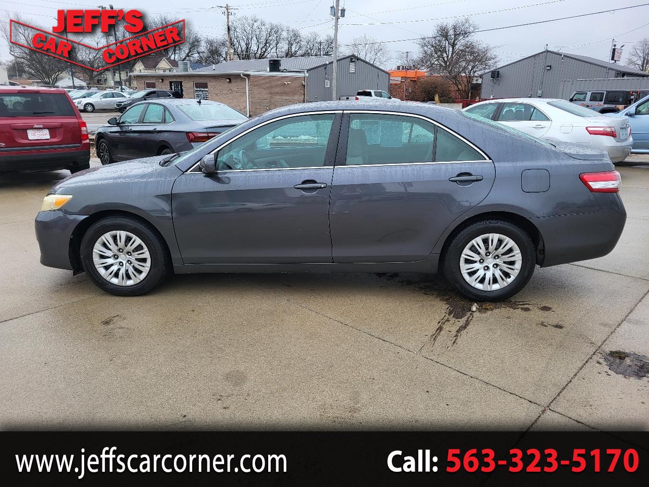 2011 Toyota Camry LE 6-Spd AT
