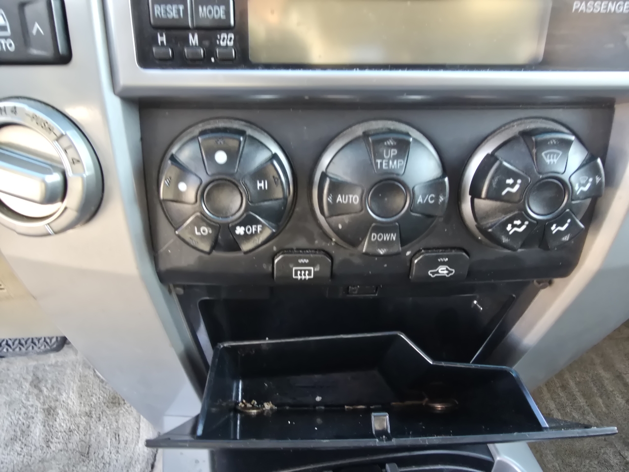 Toyota 4Runner SR5 4WD 2004