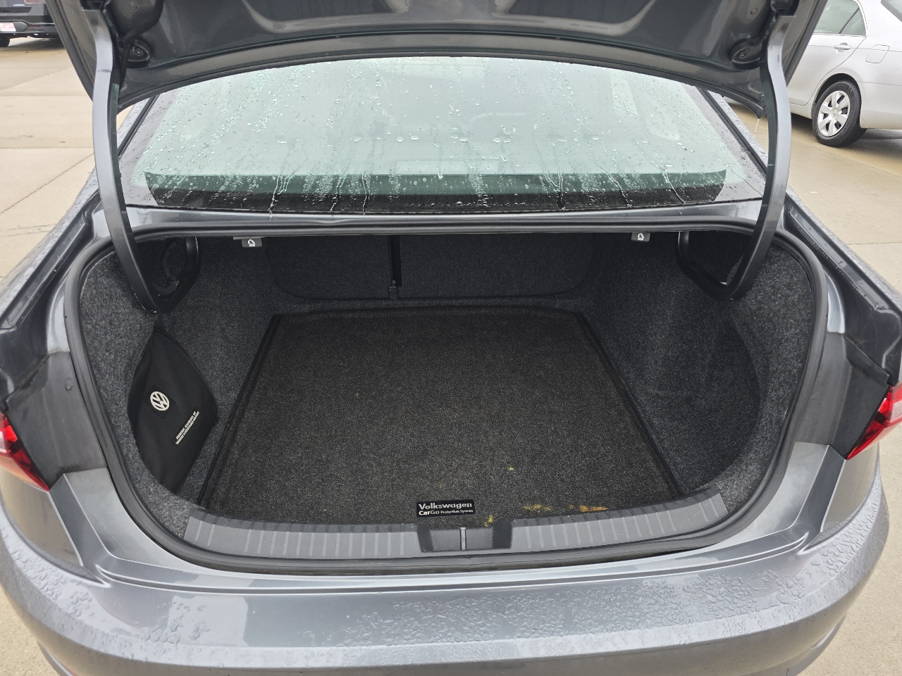 Volkswagen Jetta 1.4T SEL 8A 2019