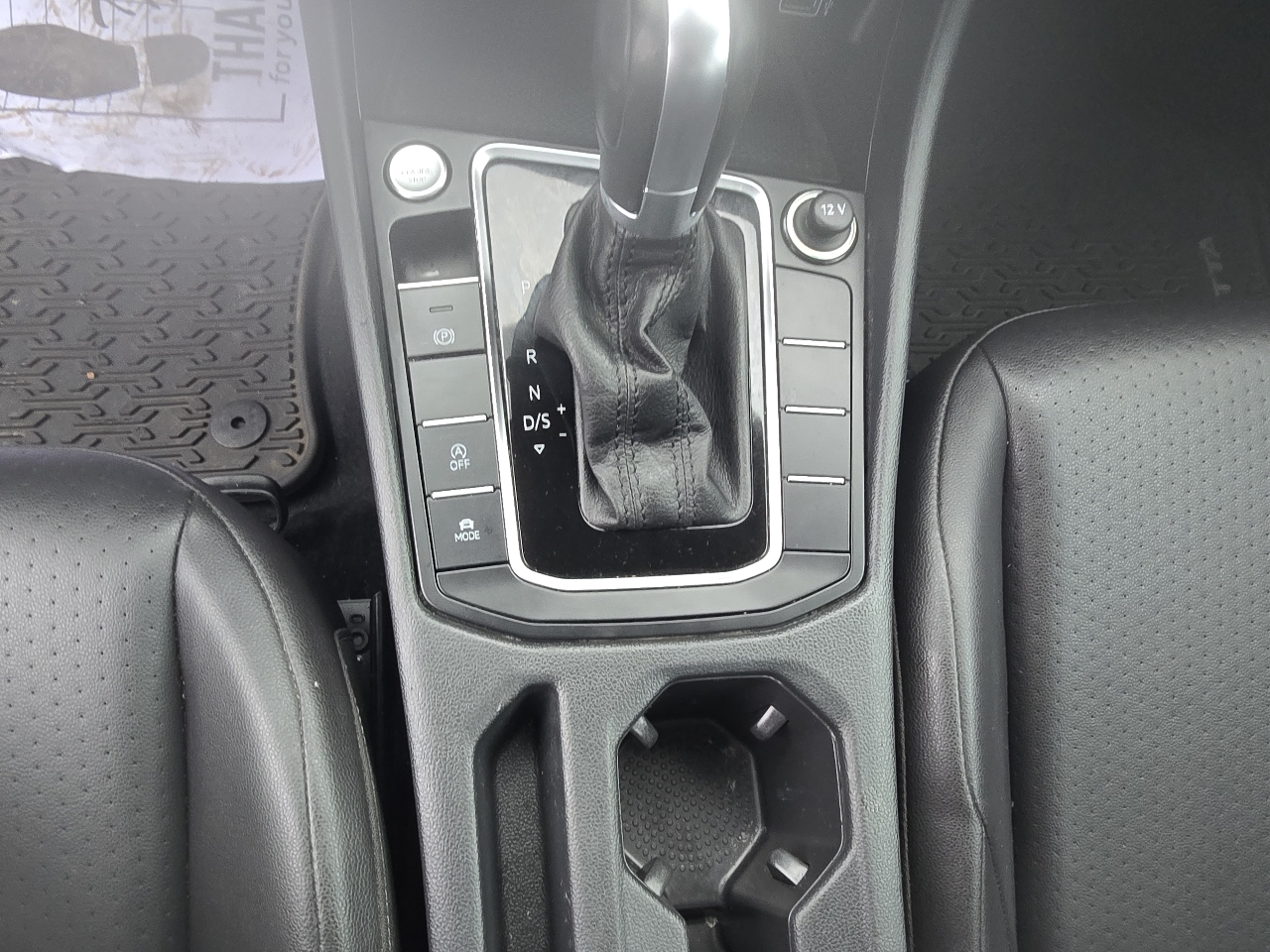 Volkswagen Jetta 1.4T SEL 8A 2019