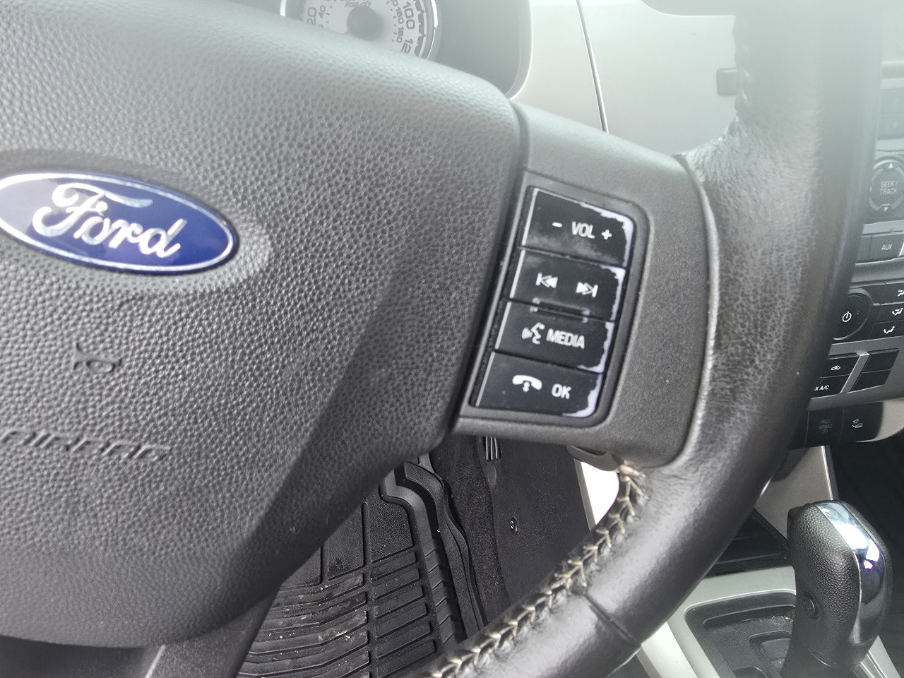 Ford Focus SES Sedan 2009