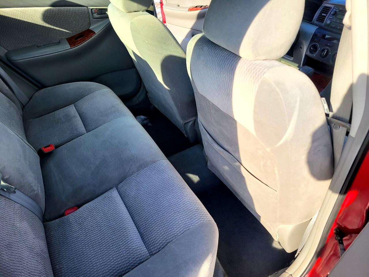 Toyota Corolla LE 2005